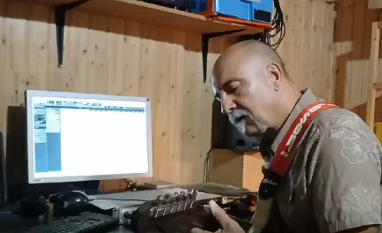 Nuestro guitarrista Pepe Vázquez